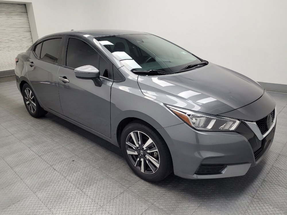 Used 2021 Nissan Versa SV FWD image 11