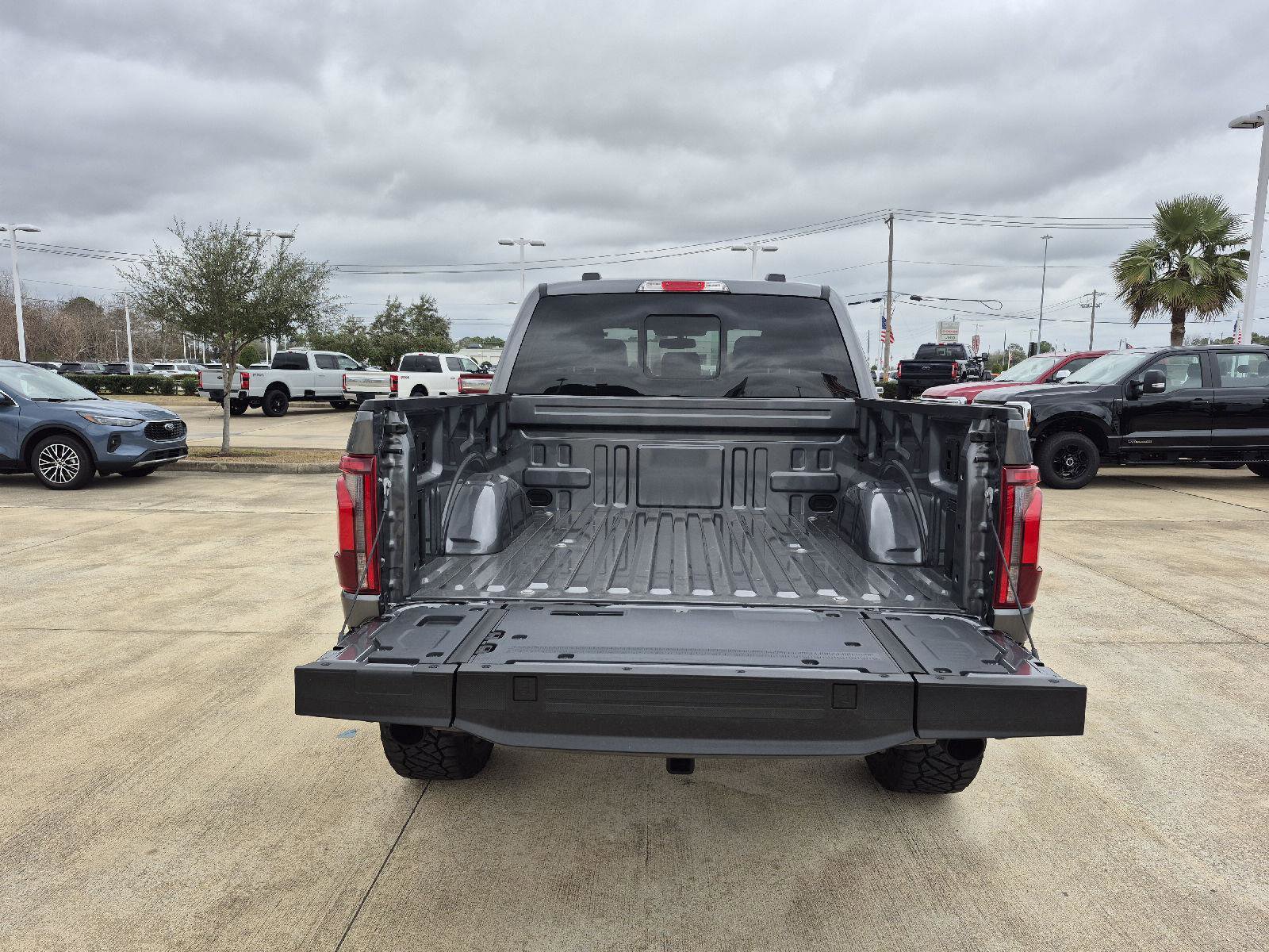 New 2025 Ford F150 Lariat w/ Equipment Group 501A Mid image 9