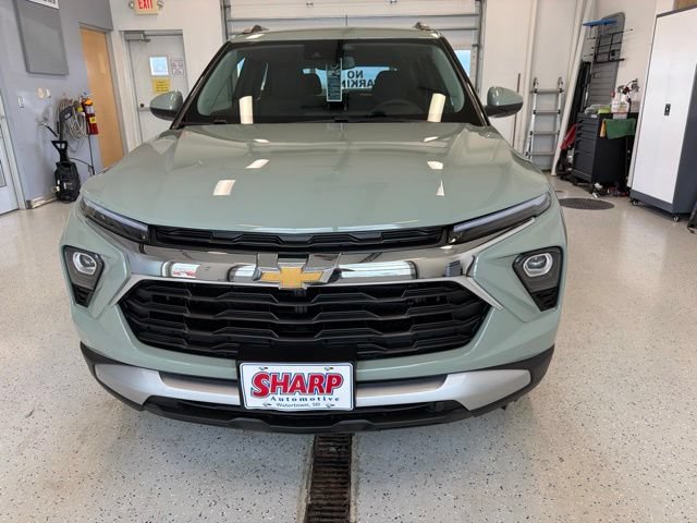 New 2026 Chevrolet TrailBlazer LT w/ Convenience Package AWD/4WD image 2