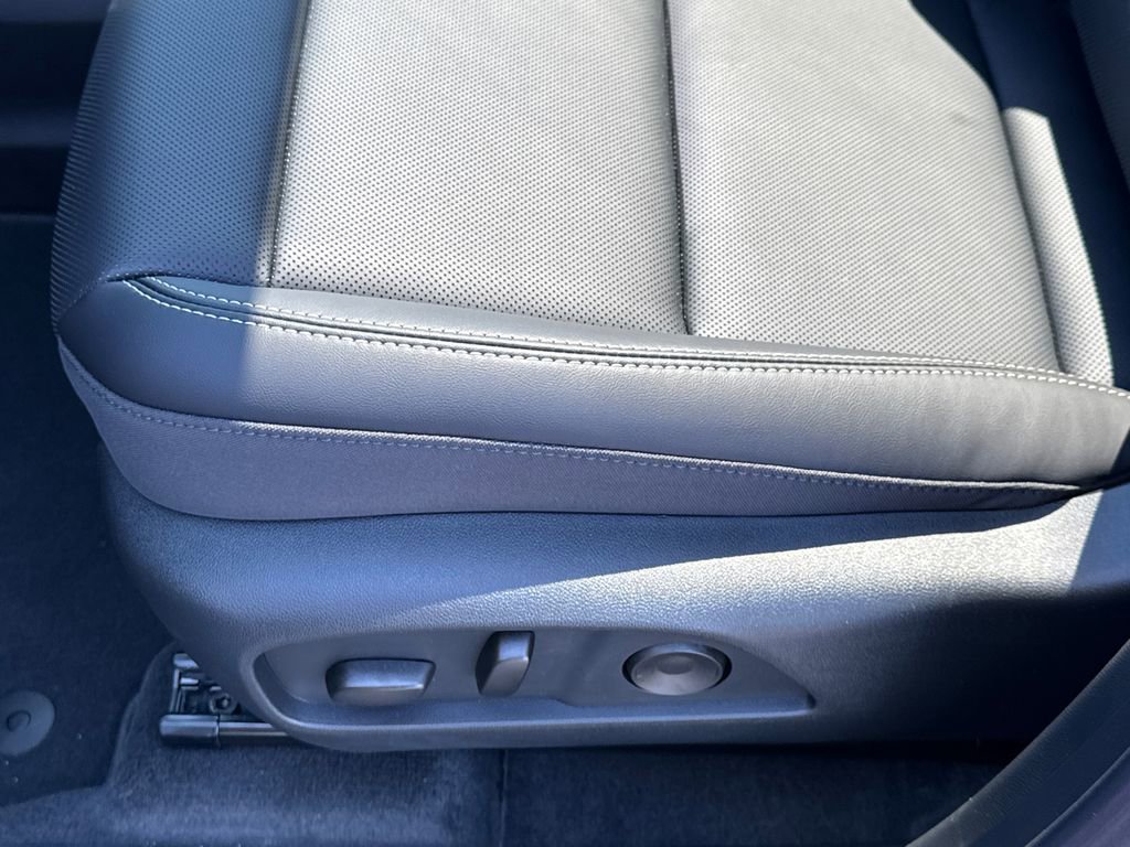 New 2026 GMC Terrain Elevation w/ Elevation Premium Package AWD/4WD image 20