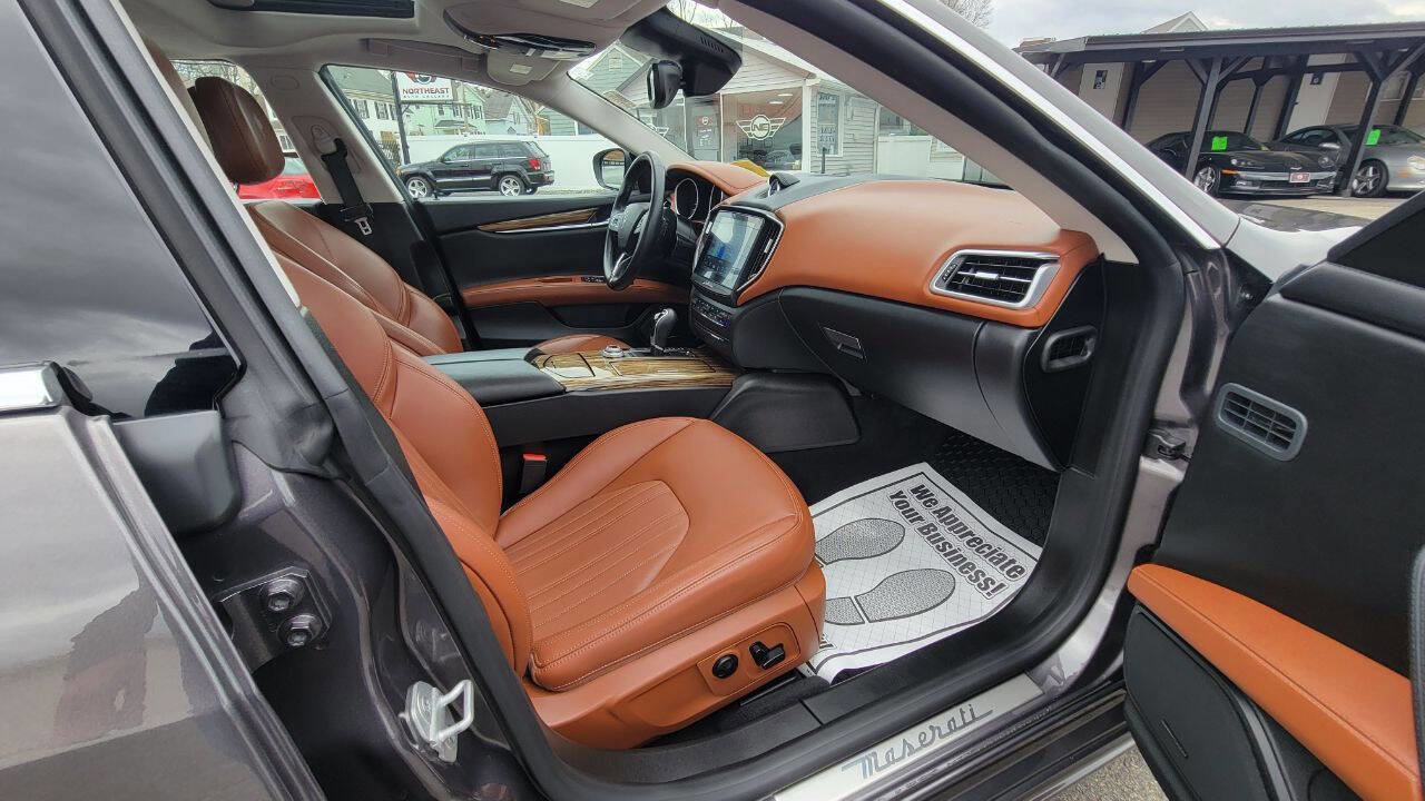 Used 2018 Maserati Ghibli S GranLusso image 18