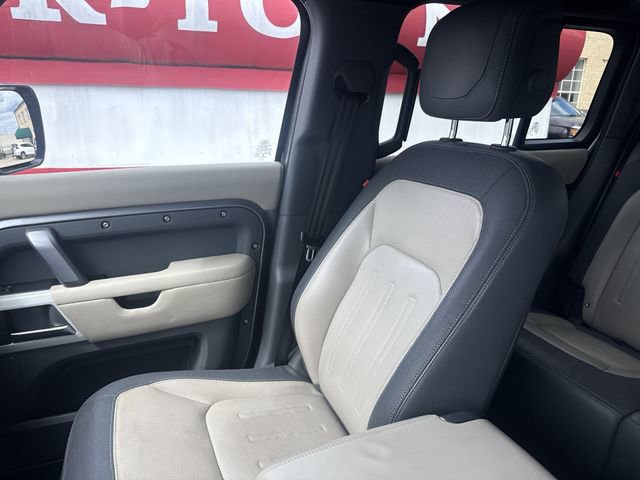 Used 2022 Land Rover Defender 110 X-Dynamic HSE image 25