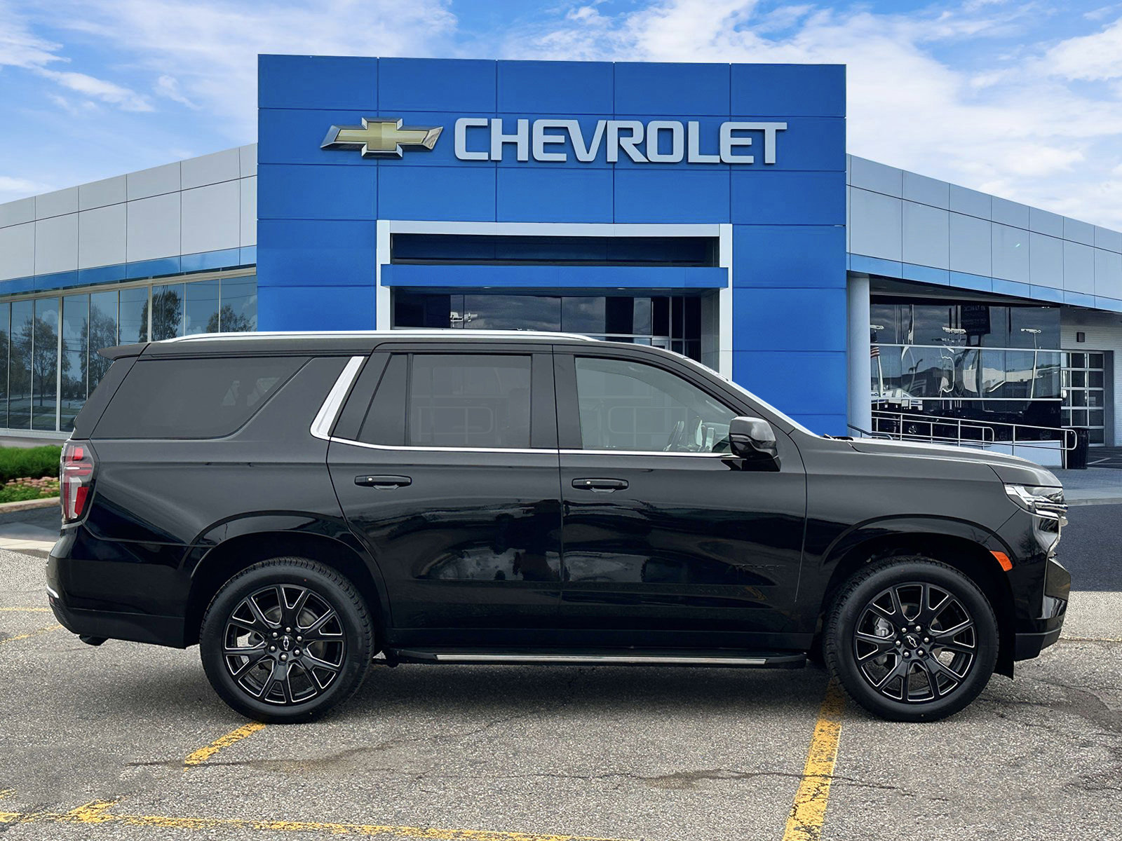 Certified 2023 Chevrolet Tahoe LT w/ LT Signature Package image 6