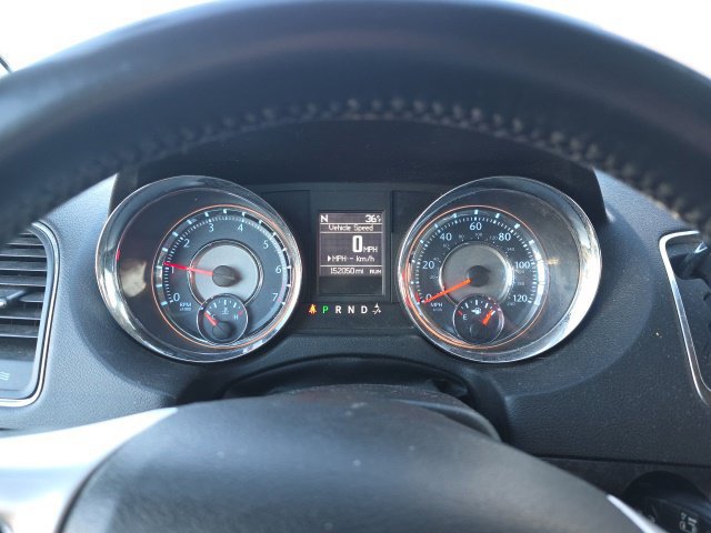 Used 2015 Chrysler Town & Country Touring FWD image 10