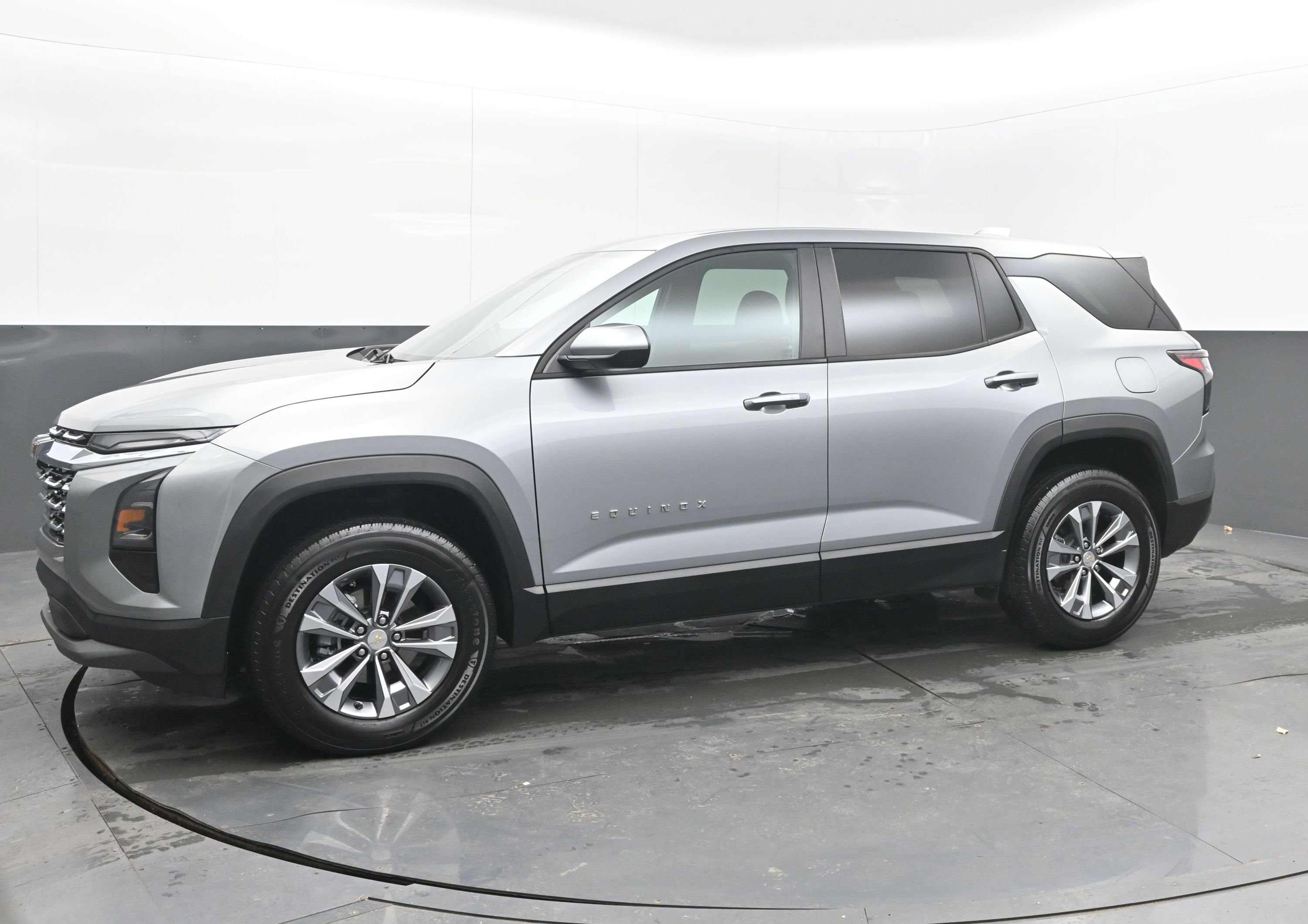 Used 2025 Chevrolet Equinox LT image 5