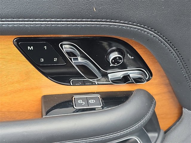 Used 2019 Land Rover Range Rover HSE image 31