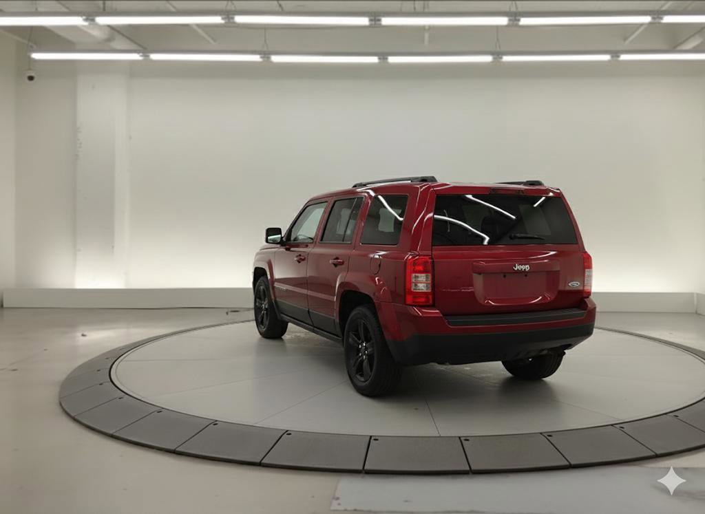 Used 2015 Jeep Patriot Sport w/ Power Value Group FWD image 4