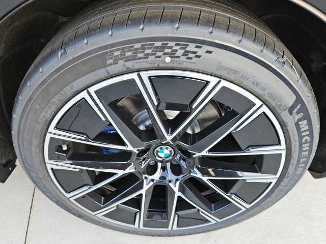New 2027 BMW X5 xDrive50e w/ M Sport Professional Package AWD/4WD image 10