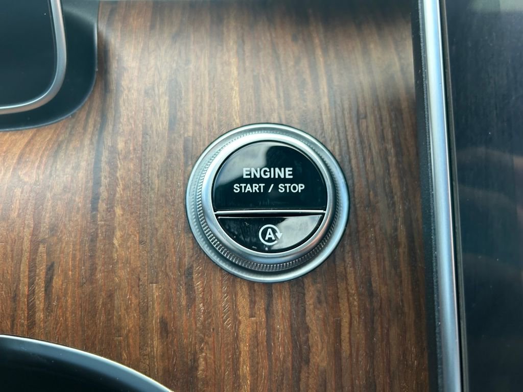 Used 2024 Mercedes-Benz C 300 4MATIC Sedan image 15