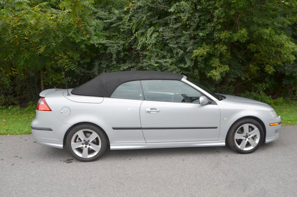 Used 2007 Saab 9-3 Aero w/ Touring Pkg image 2