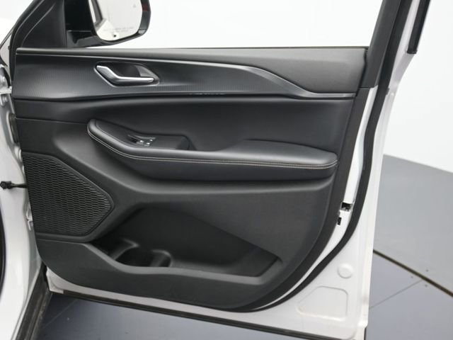 Used 2023 Jeep Grand Cherokee Altitude image 27