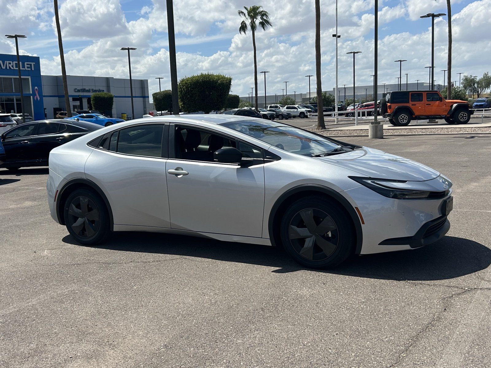 Used 2025 Toyota Prius LE FWD image 7