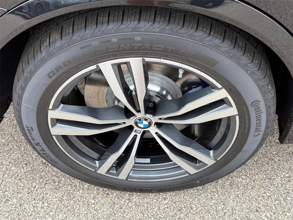 New 2026 BMW X7 M60i image 4