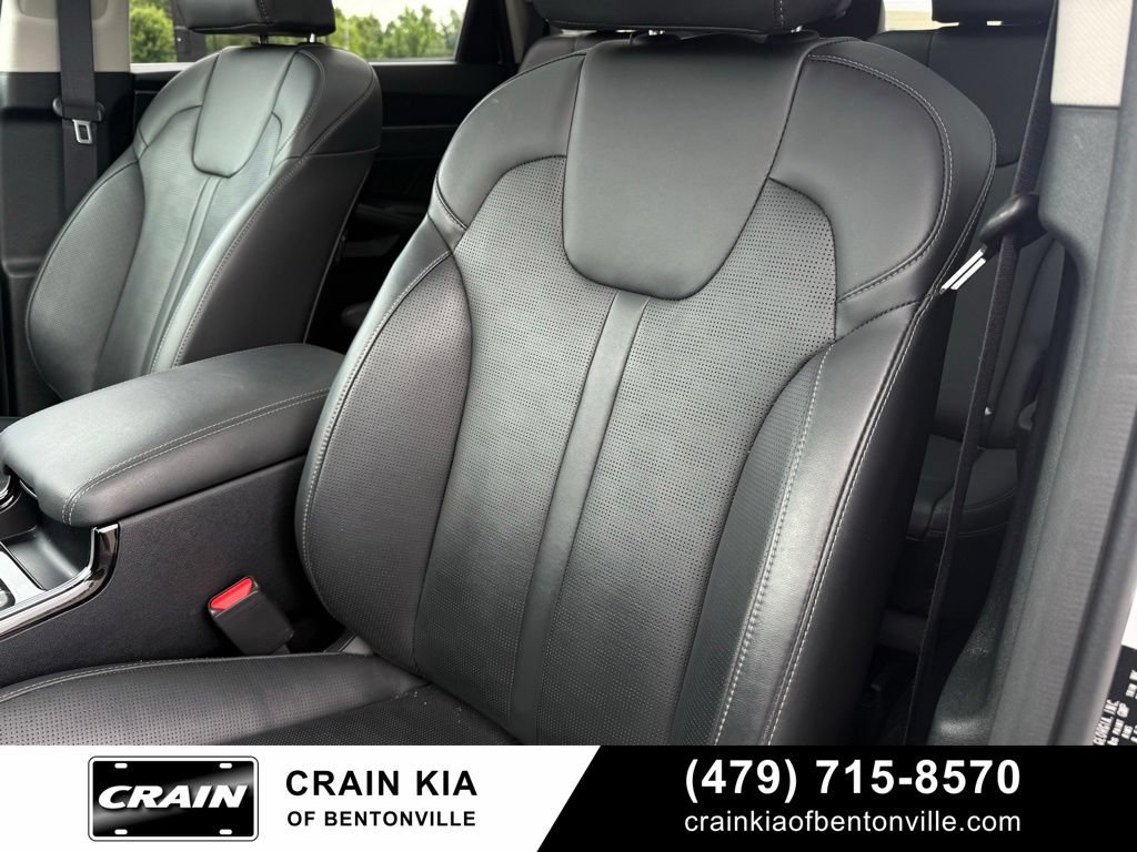 Certified 2025 Kia Sorento SX FWD image 24