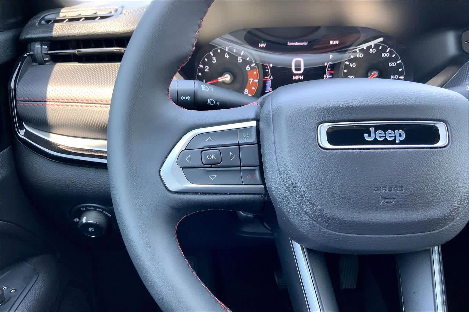 Used 2026 Jeep Compass Trailhawk AWD/4WD image 23