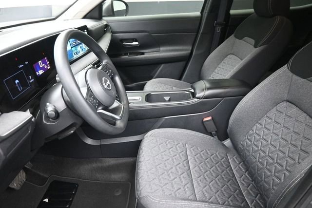 Used 2025 Nissan Kicks SV AWD/4WD image 17
