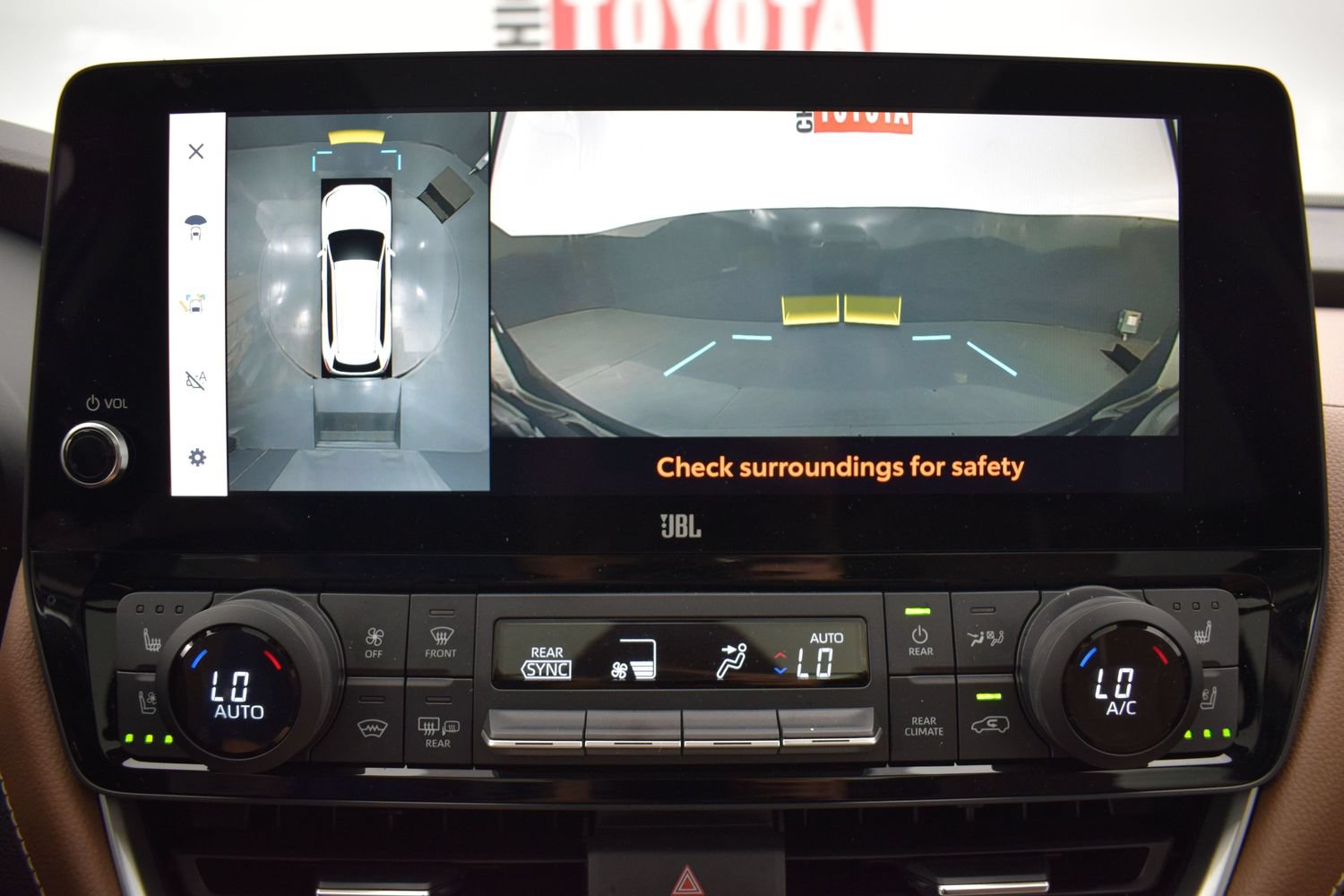Used 2025 Toyota Grand Highlander AWD image 22