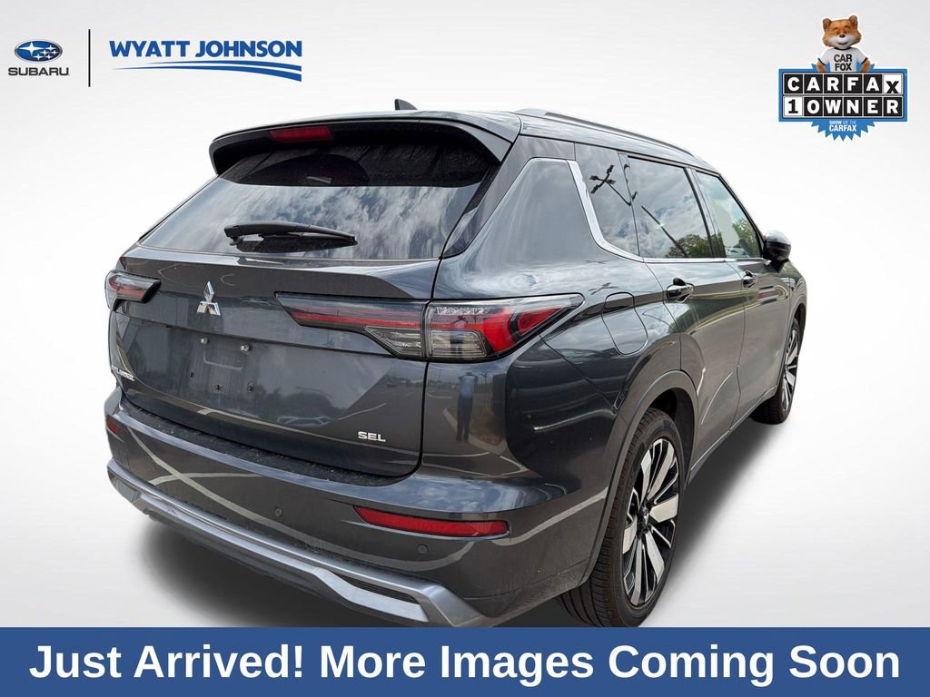 Used 2025 Mitsubishi Outlander SEL image 5