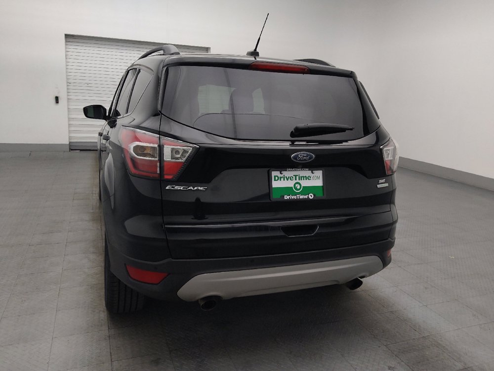 Used 2017 Ford Escape SE w/ Equipment Group 201A FWD image 6