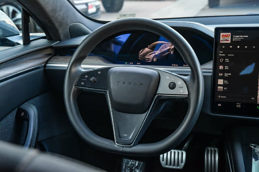 Used 2023 Tesla Model S AWD/4WD image 14