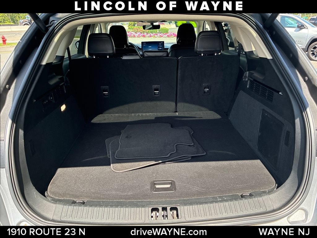 Certified 2023 Lincoln Nautilus AWD w/ Premium Package image 7