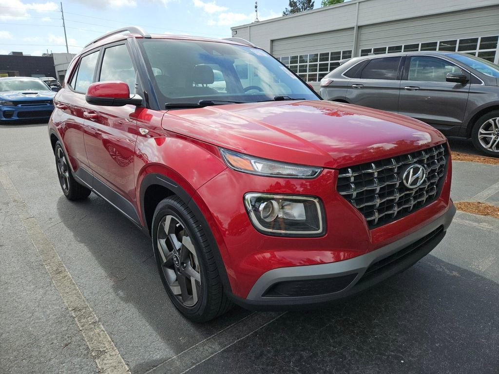 Used 2022 Hyundai Venue SEL w/ Cargo Package image 5