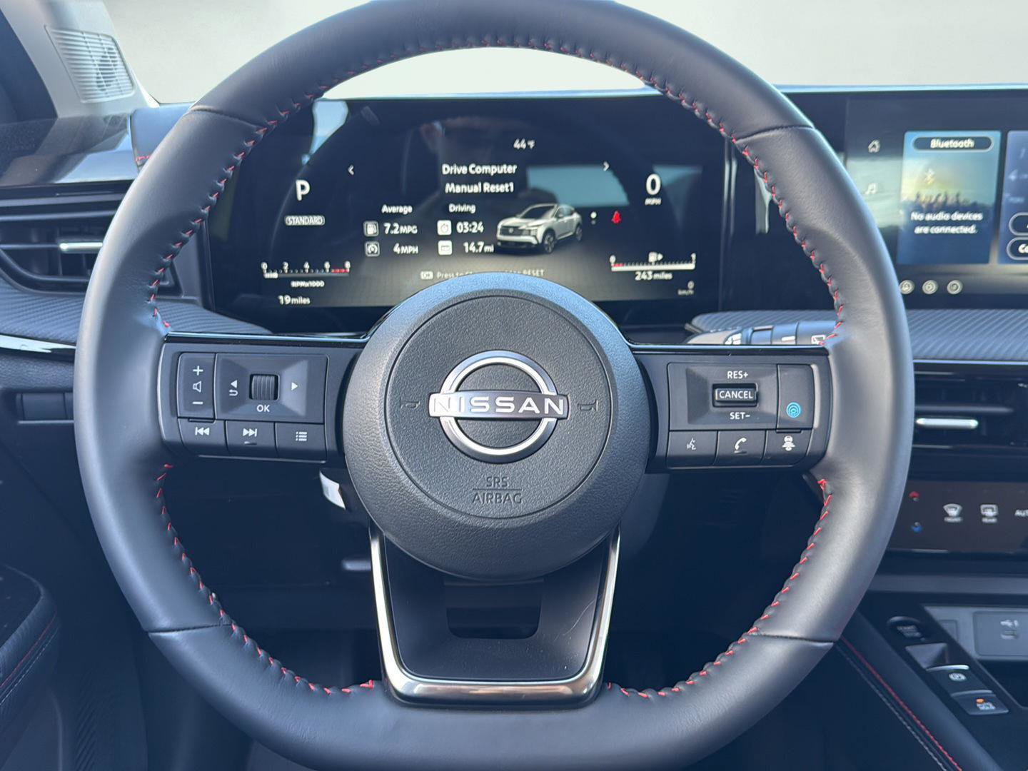 New 2026 Nissan Kicks SR w/ Cold Weather Package image 12