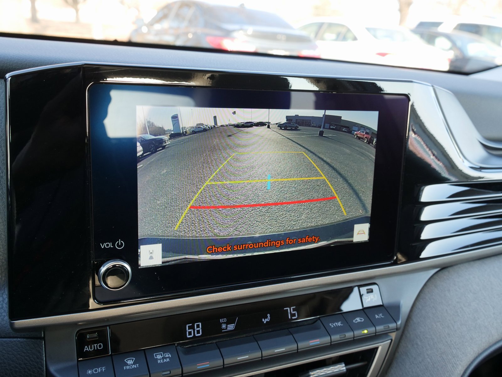 Used 2025 Toyota Camry LE image 27