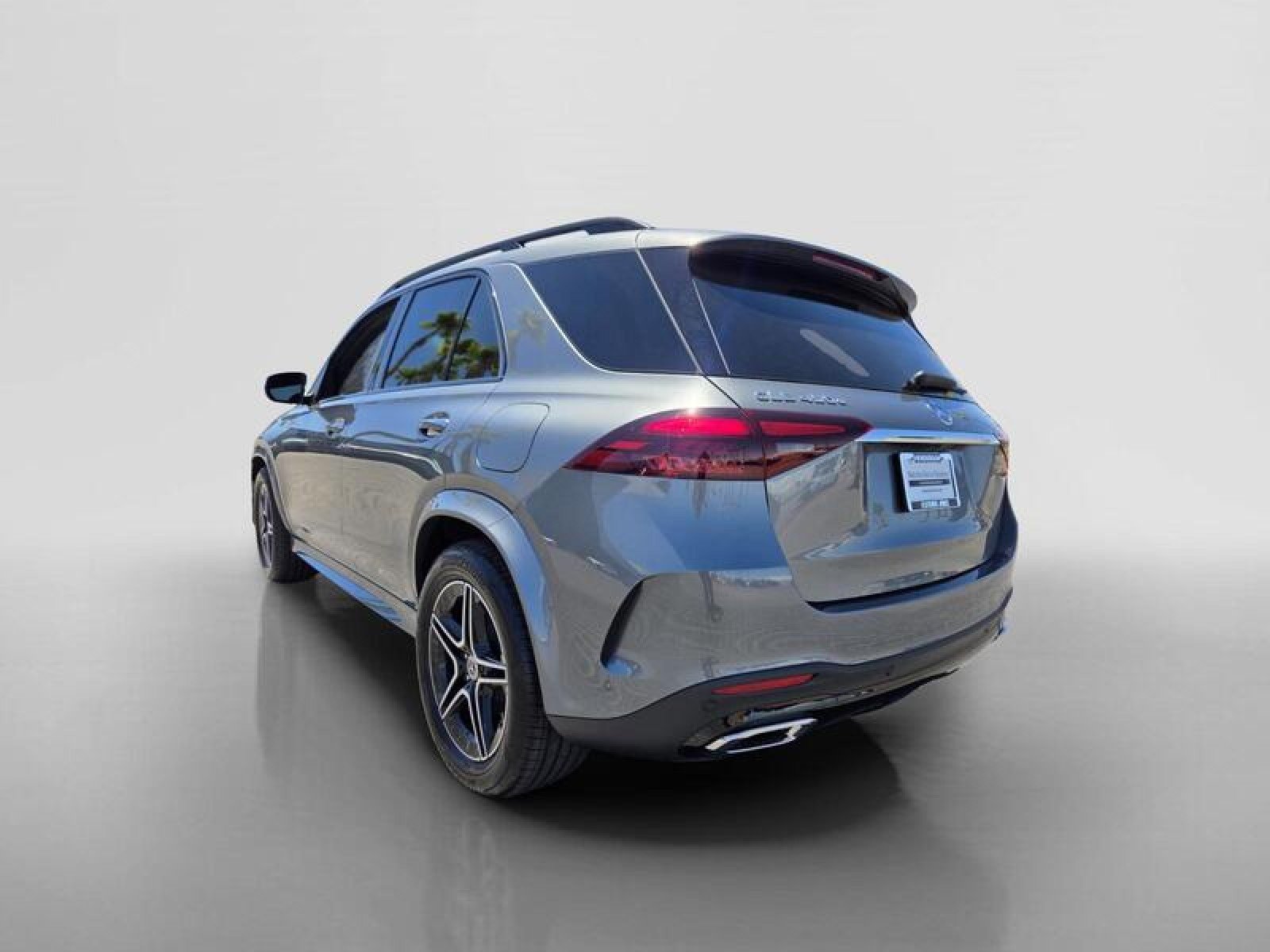New 2026 Mercedes-Benz GLE 450e 4MATIC image 3