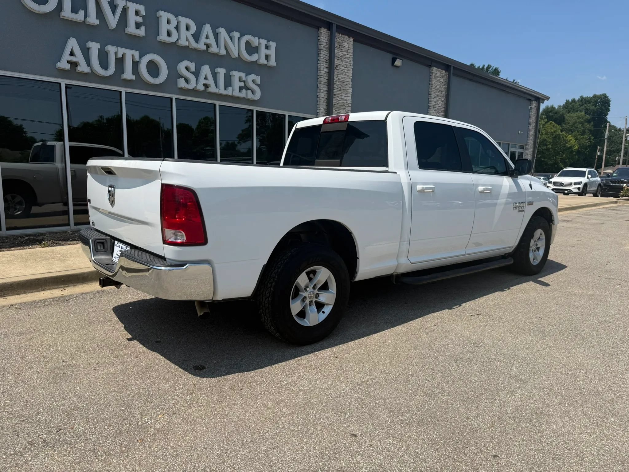 Used 2019 RAM 1500 Classic SLT RWD image 7