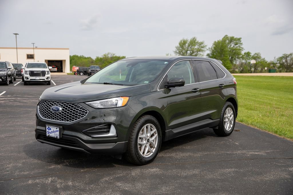 Used 2023 Ford Edge SEL AWD/4WD image 3