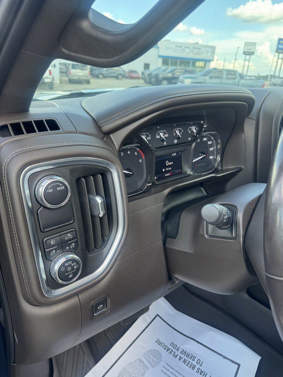 Used 2021 GMC Sierra 1500 SLT w/ SLT Premium Package RWD image 18