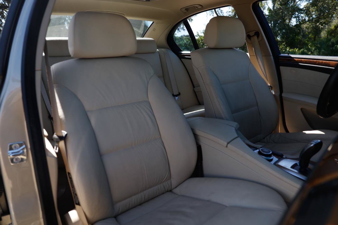 Used 2008 BMW 528xi Sedan w/ Premium Pkg AWD/4WD image 16