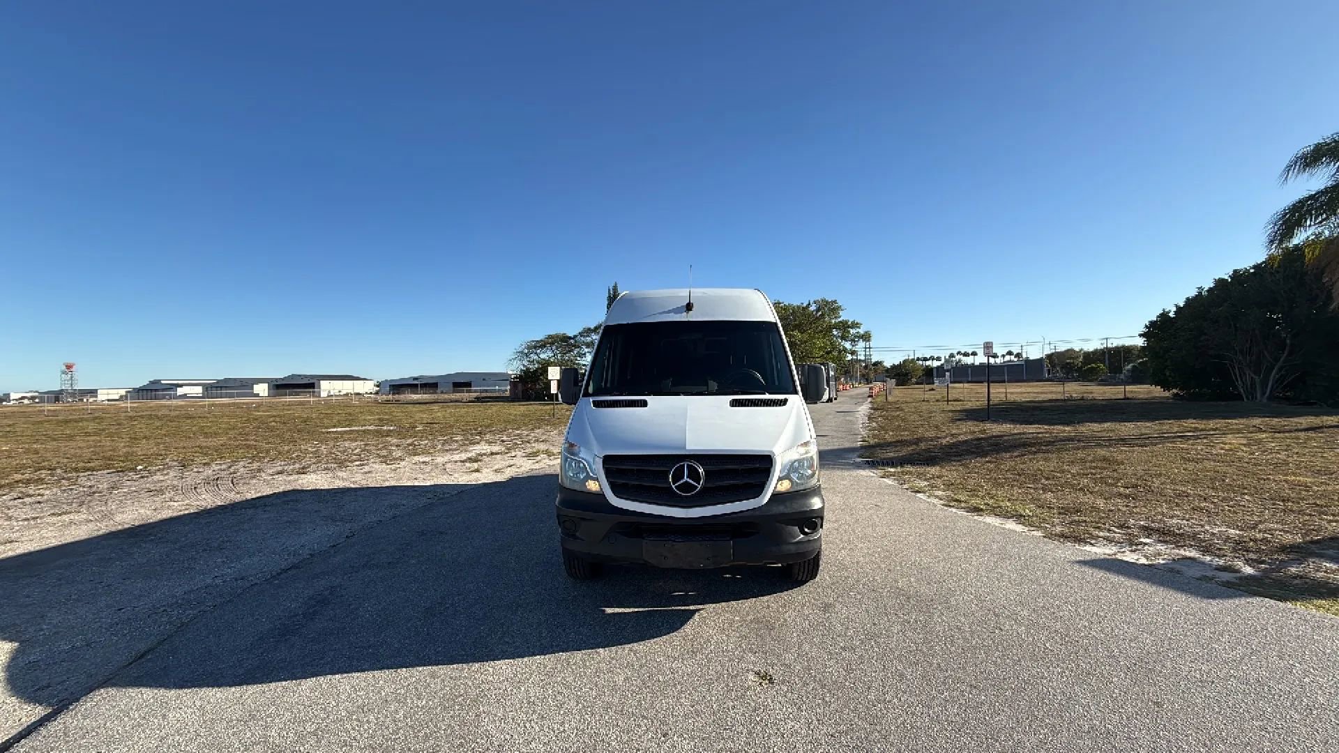 Used 2017 Mercedes-Benz Sprinter 2500 image 9