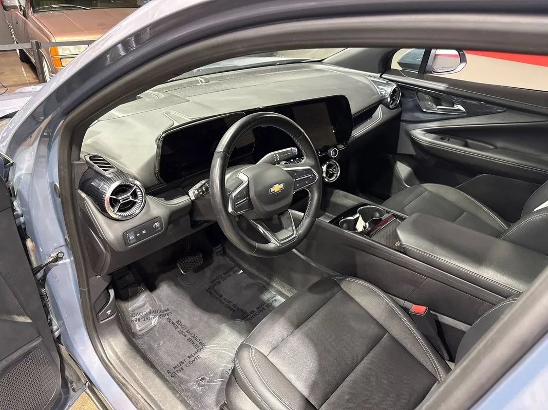 Used 2024 Chevrolet Blazer EV LT AWD/4WD image 97