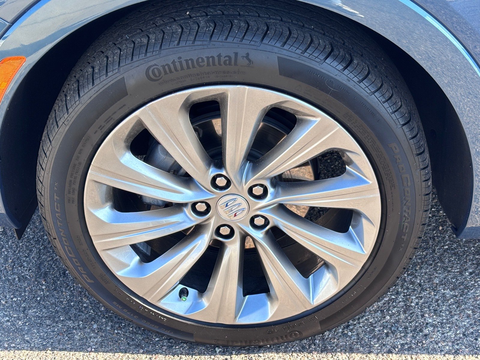 Certified 2026 Buick Envista Avenir FWD image 9