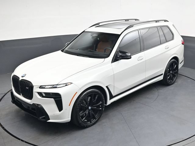 Used 2025 BMW X7 M60i AWD/4WD image 39