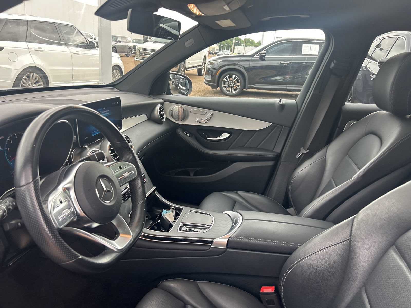 Used 2021 Mercedes-Benz GLC 300 image 39