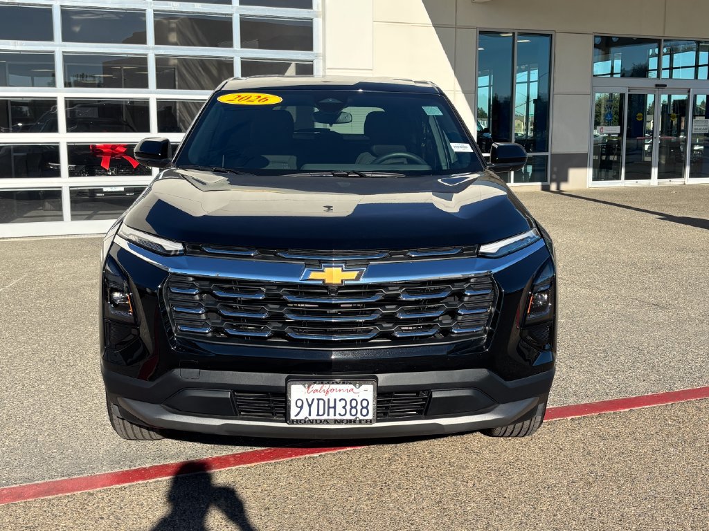 Used 2026 Chevrolet Equinox LT AWD/4WD image 2