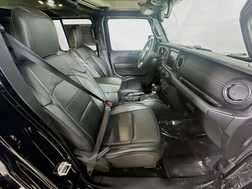 Used 2023 Jeep Wrangler Unlimited Sahara w/ Cold Weather Group image 12