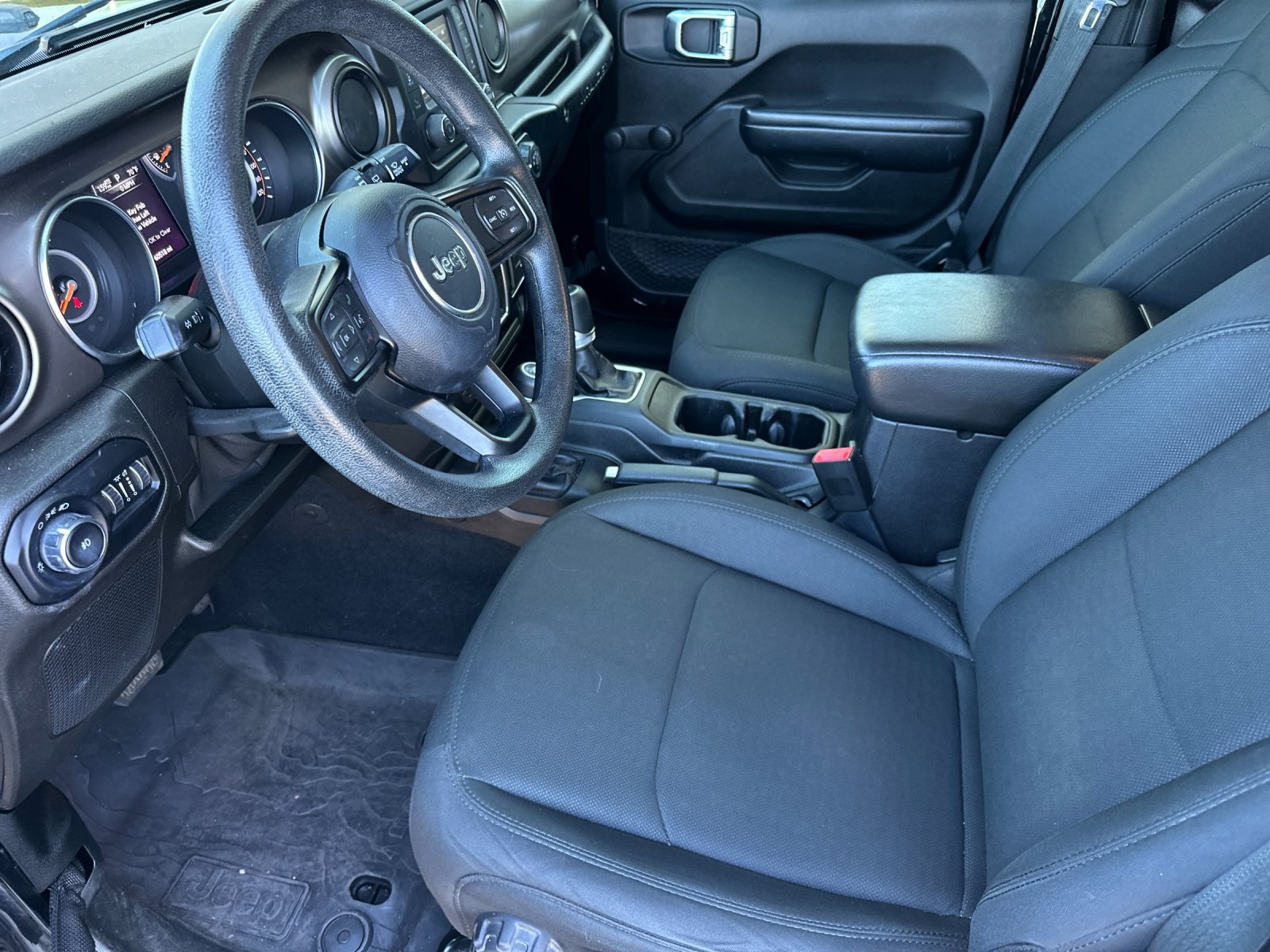 Used 2019 Jeep Wrangler Unlimited Sport AWD/4WD image 10