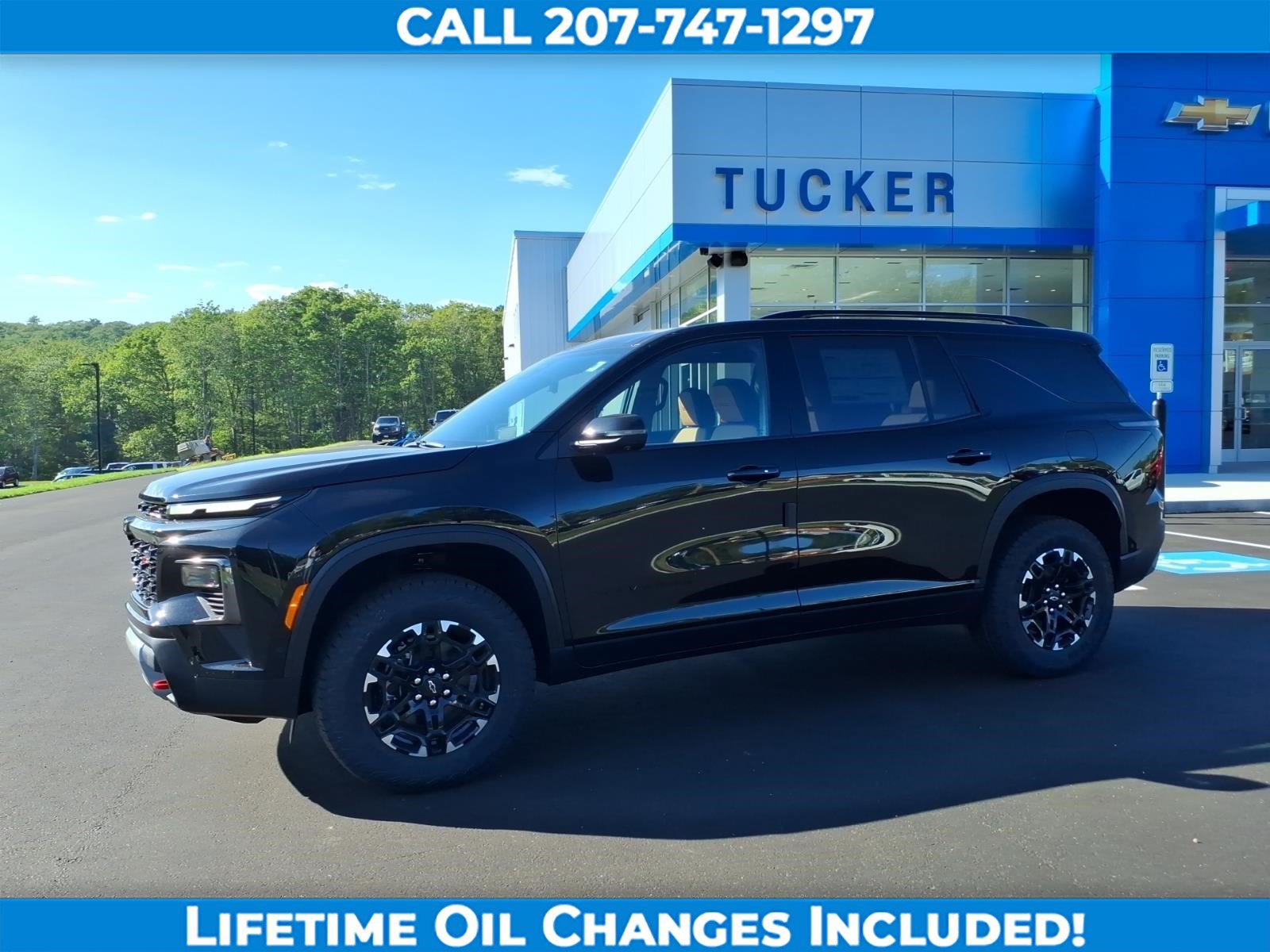New 2027 Chevrolet Traverse Z71 w/ Enhanced Driving Package AWD/4WD image 8