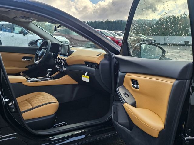 Used 2025 Nissan Sentra SV w/ SV Premium Package image 12