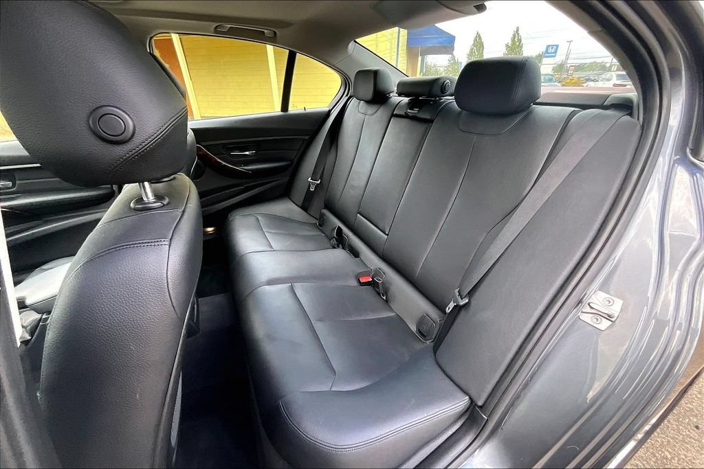 Used 2014 BMW 328i Sedan RWD image 21