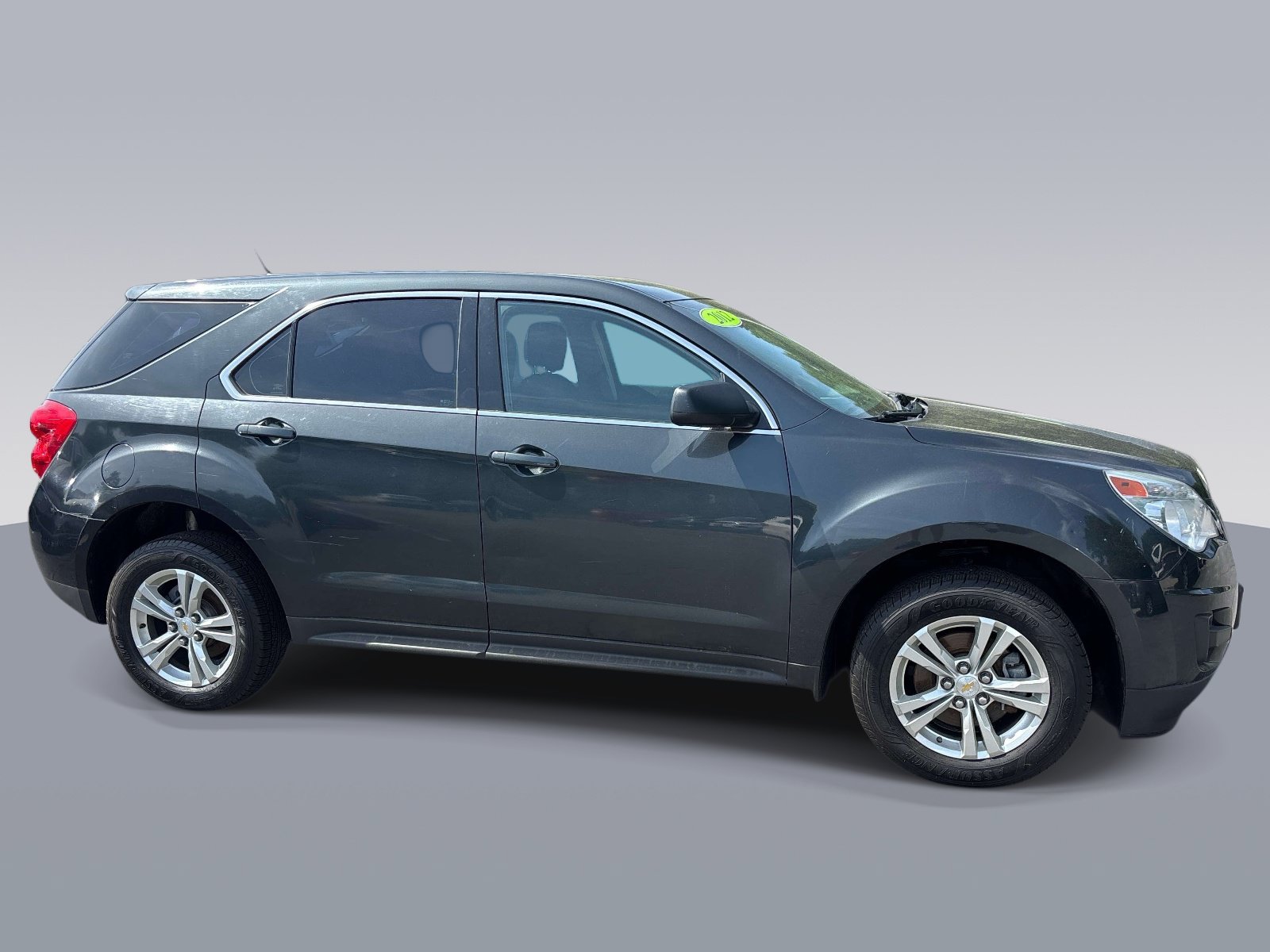 Used 2012 Chevrolet Equinox LS FWD image 2