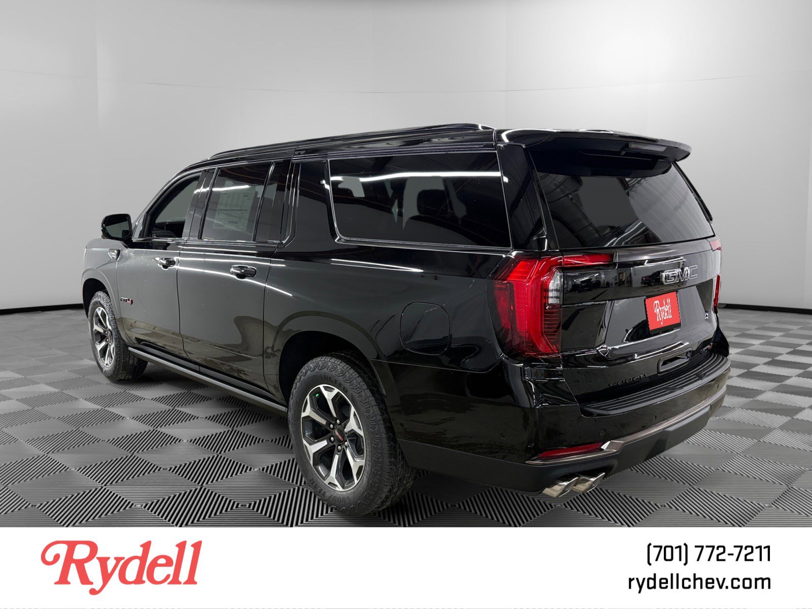 New 2026 GMC Yukon XL AT4 Ultimate AWD/4WD image 3