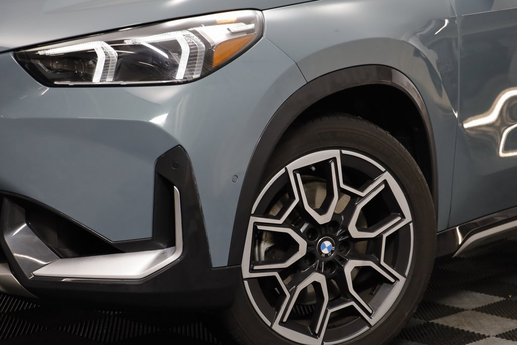 Certified 2023 BMW X1 xDrive28i w/ Premium Package image 3