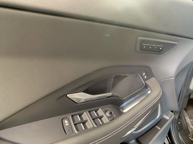 Used 2024 Jaguar E-PACE R-Dynamic SE image 11