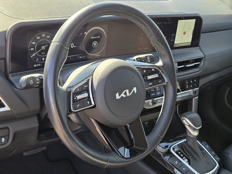 Certified 2025 Kia Seltos EX w/ EX Sunroof Package FWD image 19