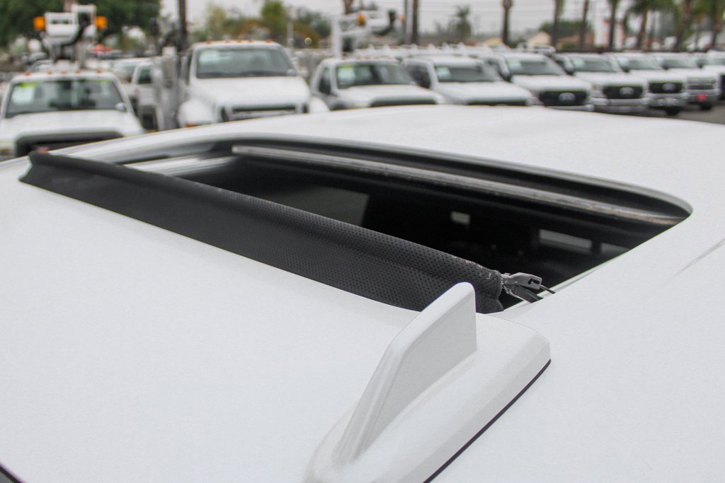 Used 2024 Chevrolet Silverado 3500 High Country w/ High Country Premium Package image 30